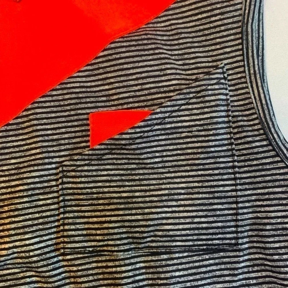 DKNY Golf sleeveless top Orange, Black and White XS